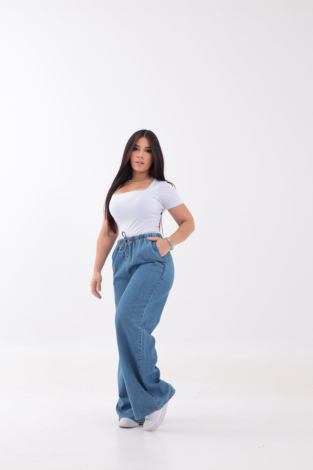 Calça Feminina Wide Leg com Cordão