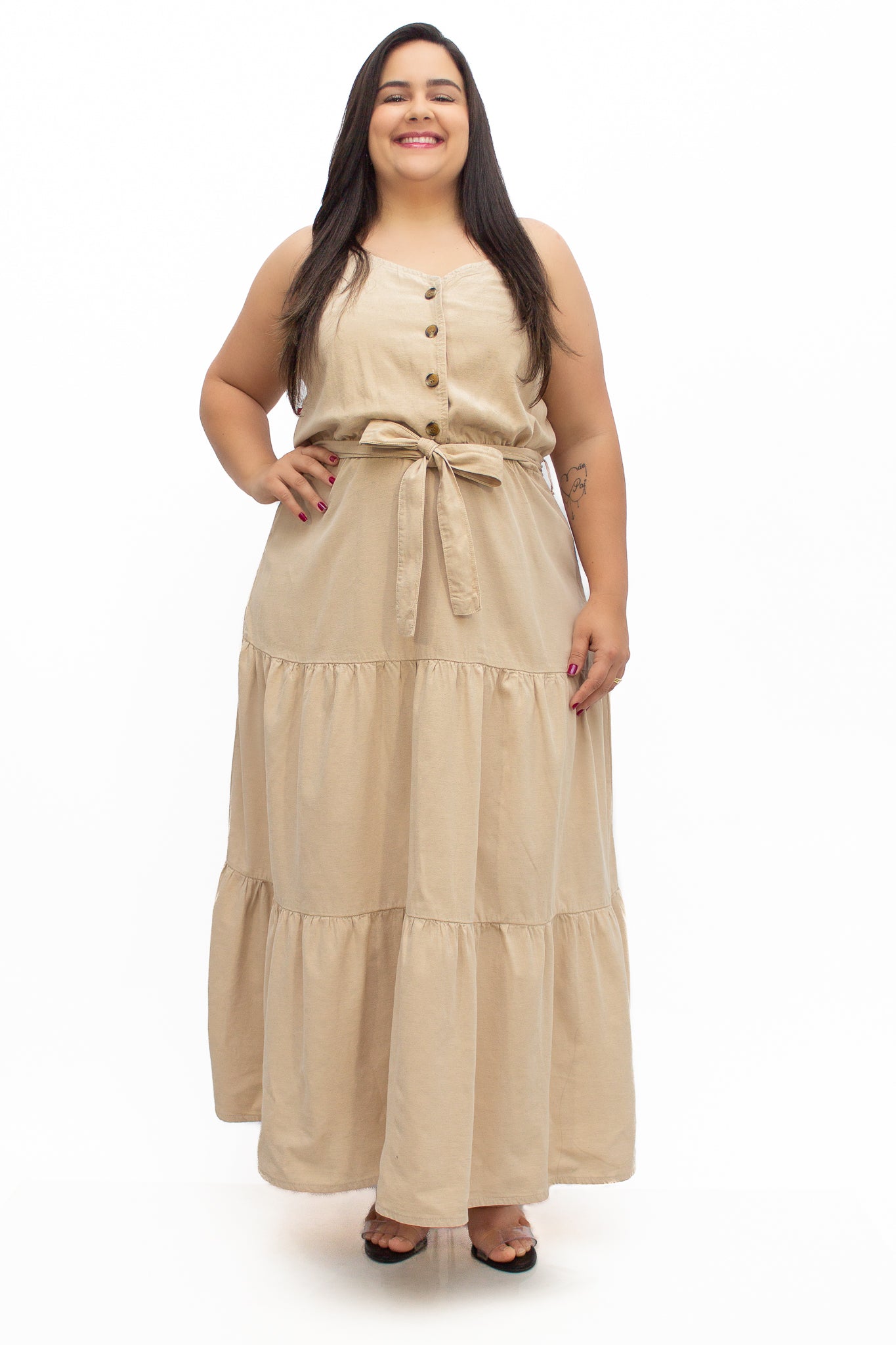 Vestido Plus Size Longo com Cinto