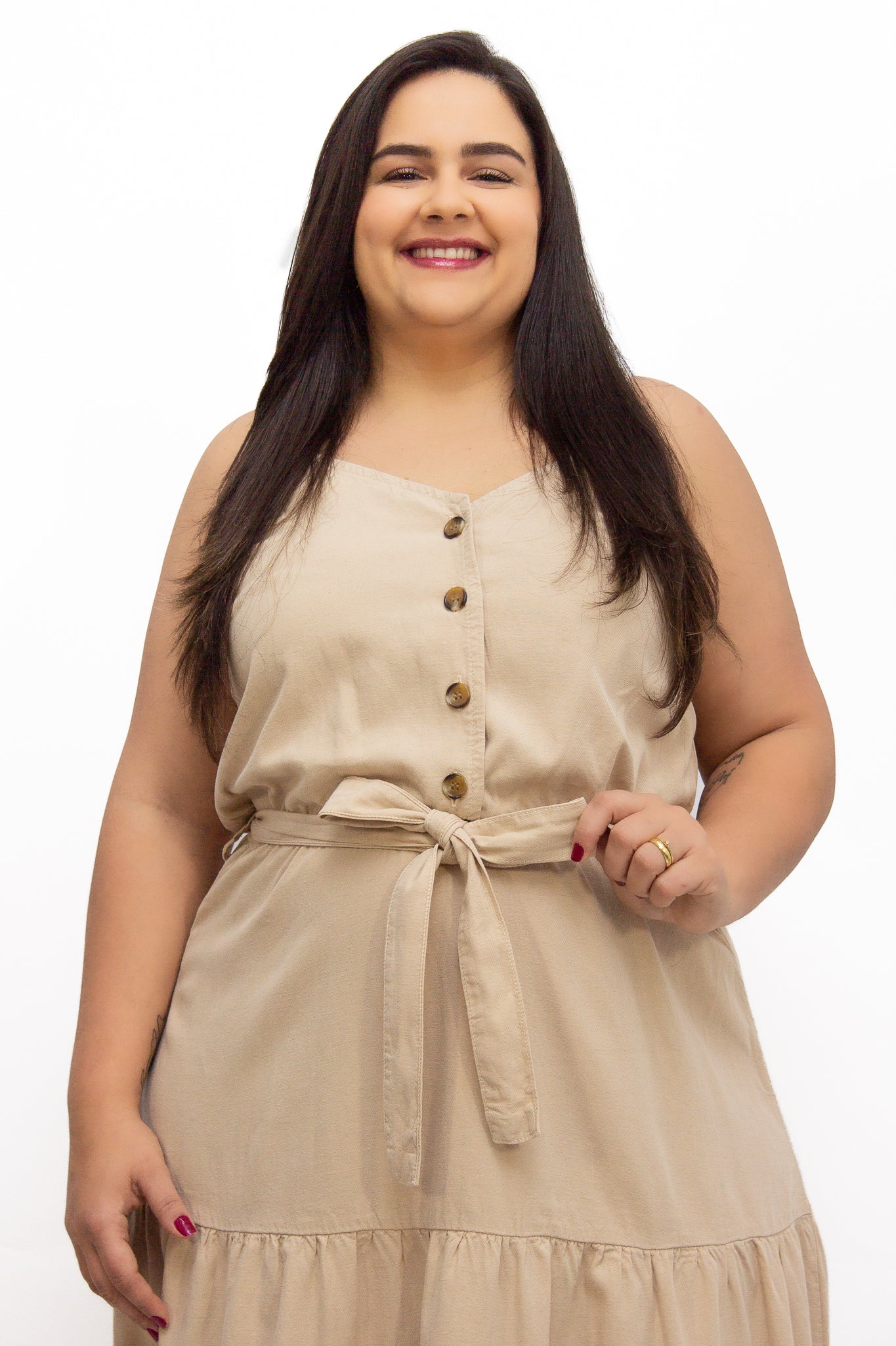 Vestido Plus Size Longo com Cinto