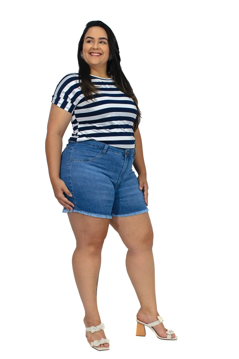 SHORTS JEANS PLUS SIZE BÁSICO LISO BARRA DESFIADA FEMININO