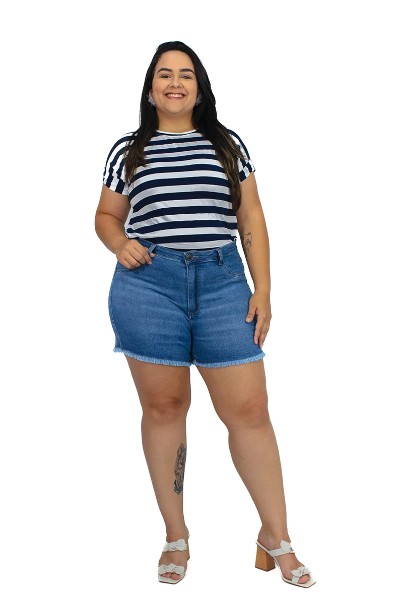 SHORTS JEANS PLUS SIZE BÁSICO LISO BARRA DESFIADA FEMININO