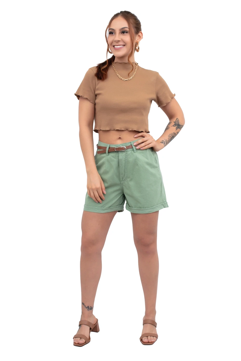 SHORTS FEMININO CURTO SARJA RETO COM CINTO E BOLSOS