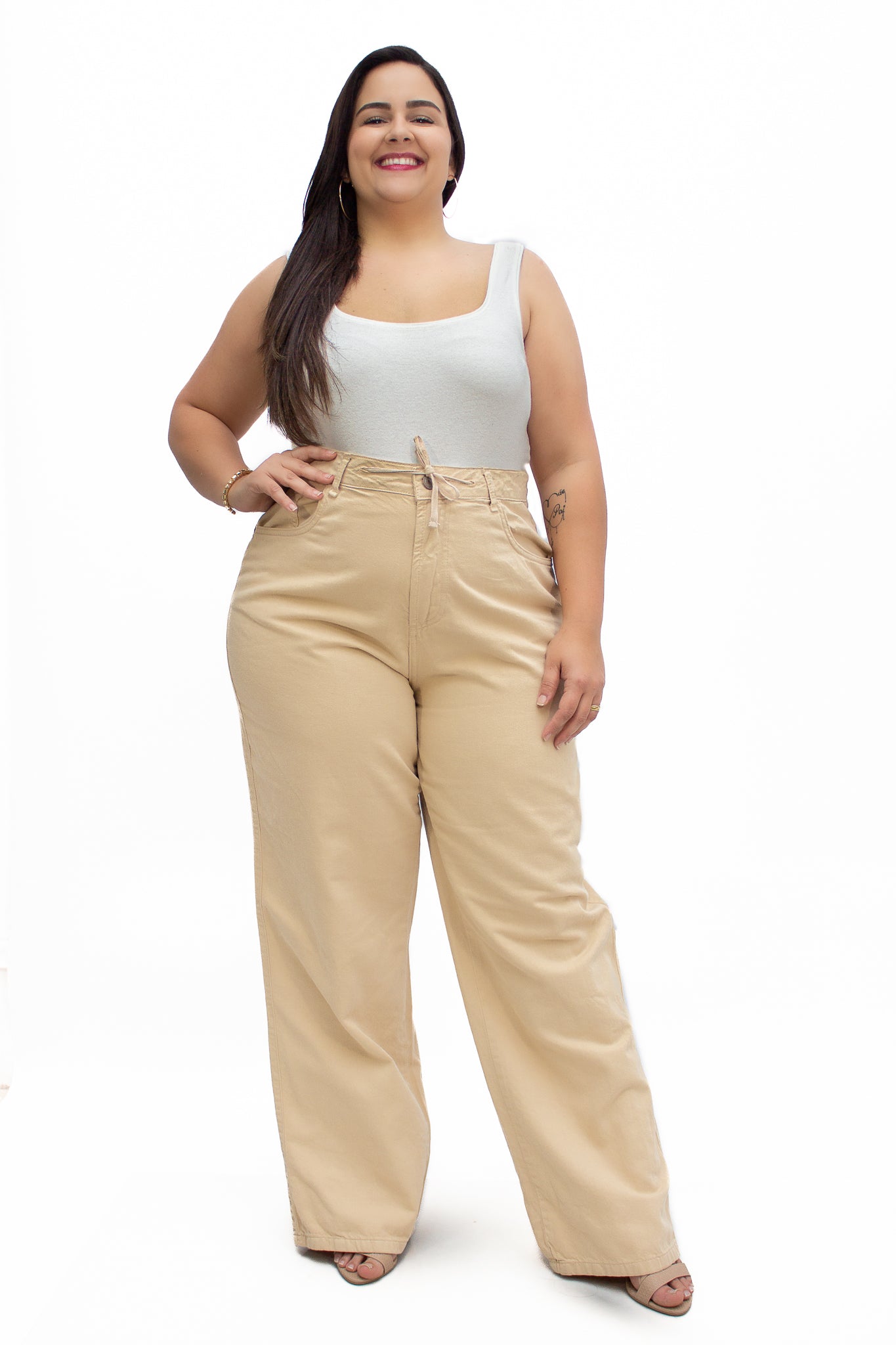 Calça Feminina Plus Size Wide Leg Slim com Cordão no Cós